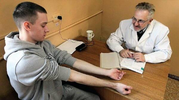 В Новозыбкове председатель кооператива трудоустроил 12 работников без психосмотра