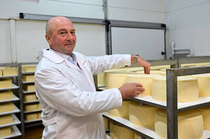 Почепский «Молград» снабжает всю Россию сыром премиум-класса