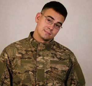 В зоне СВО геройски погиб молодой боец Максим Савостиков из Навли