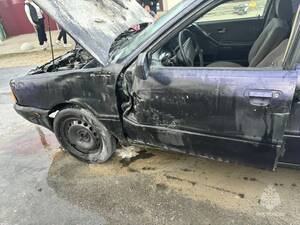 В Климово внезапно загорелся легковой автомобиль