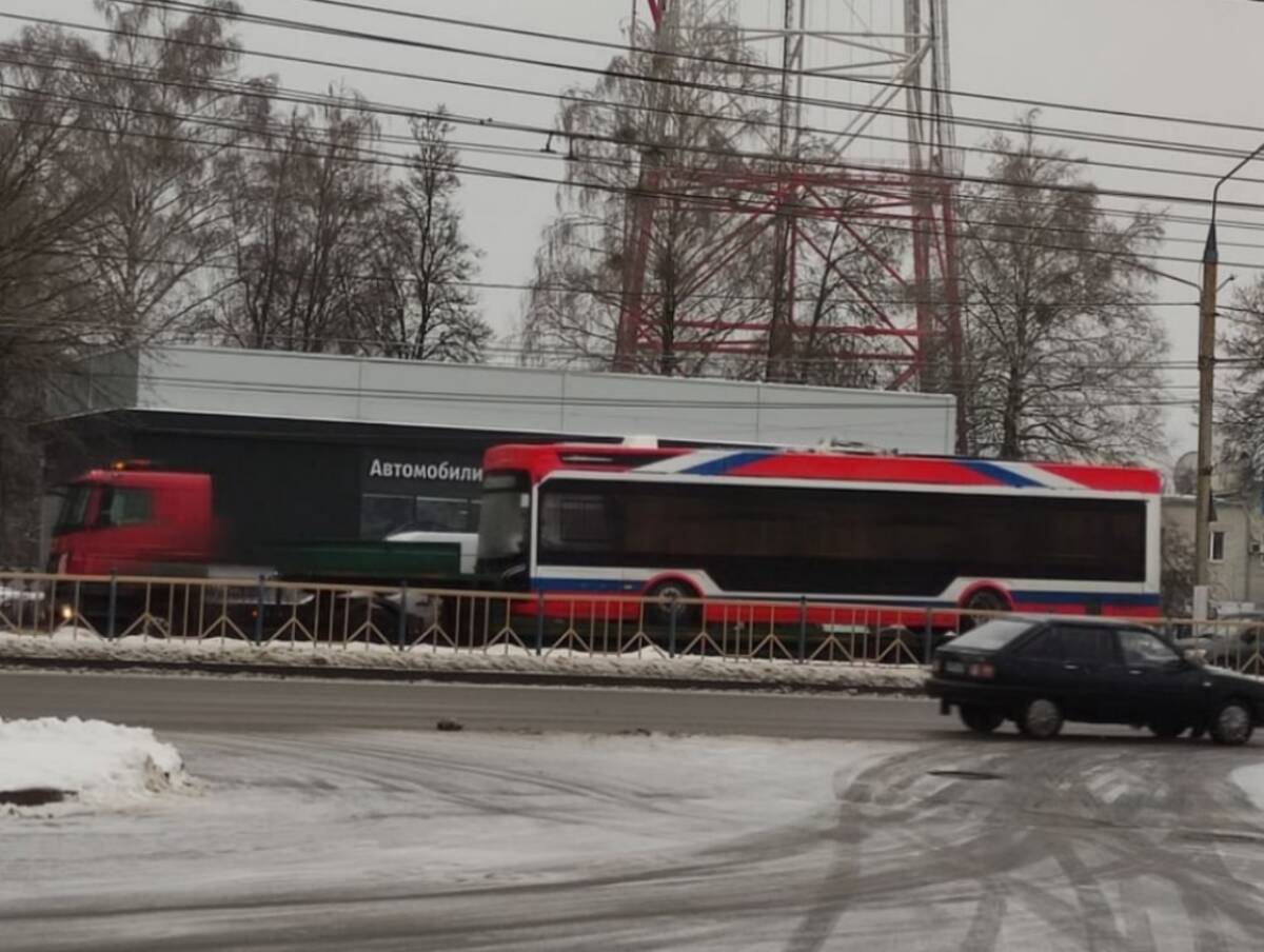 В Брянск по контракту с администрацией прибыли 2 низкопольных троллейбуса «Адмирал»