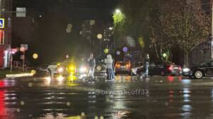 В Брянске на Авиационной автомобиль сбил пешехода