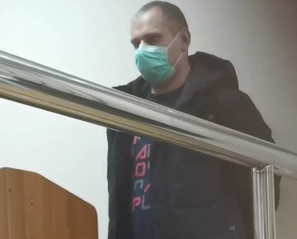 В Клинцах тюремщика осудили за пытки заключенного под песни Rammstein