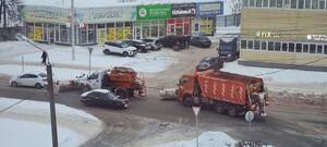 Брянцев призвали сообщать о неочищенных от снега территориях