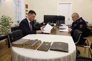 Брянские полицейские пополнили коллекцию Минкульта РФ редкими предметами