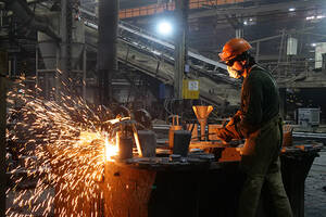 Осуждённые Брянской колонии принудительно трудоустроены на «Бежицкой Стали»