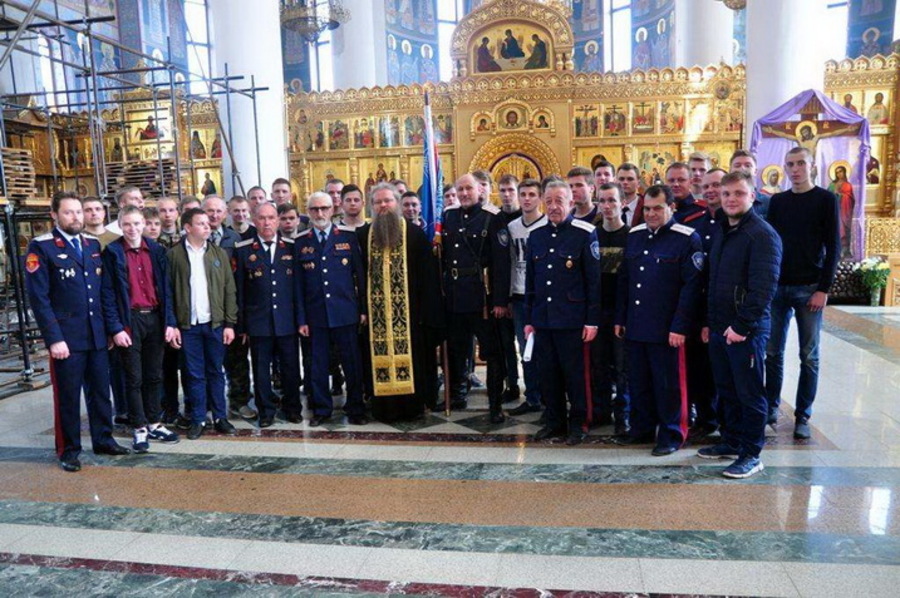 В Брянском Кафедральном Соборе приняли присягу 30 казаков
