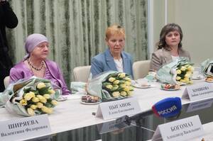 Богомаз встретился с матерями и вдовами погибших героев СВО