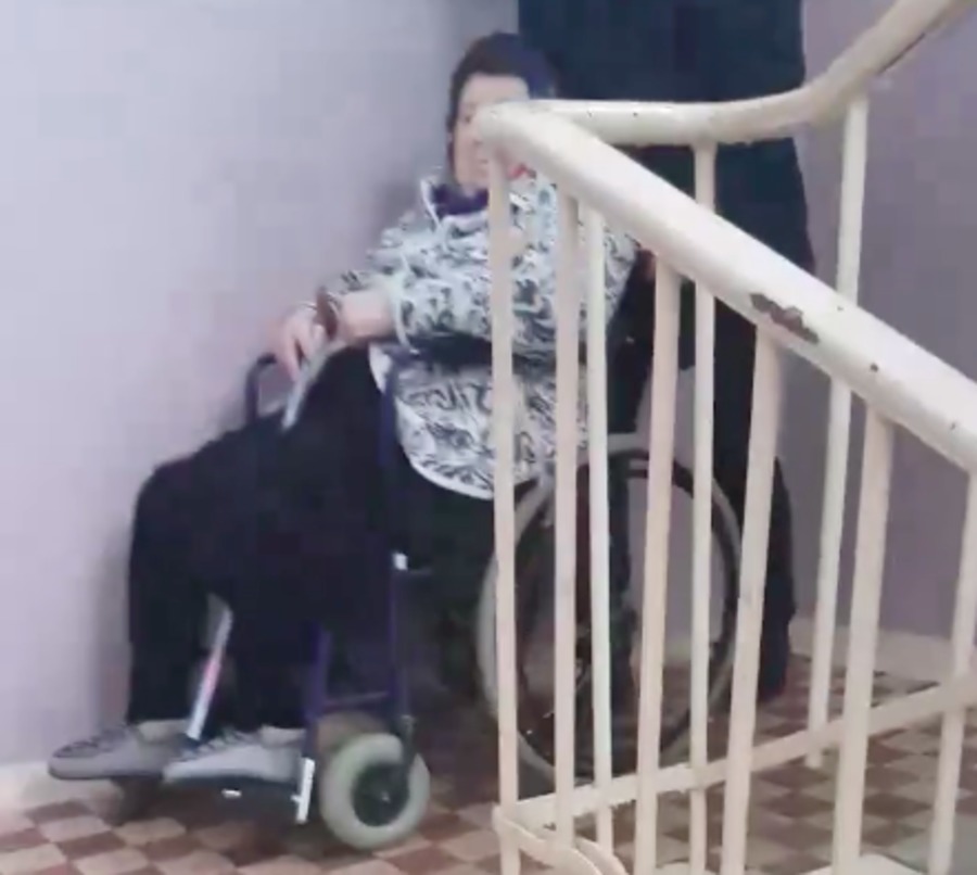 В Брянской областной больнице инвалидов обрекли на мучения
