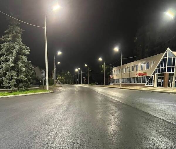 Улицу Камозину в Брянске осветили более 50 современных ярких светильников