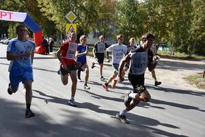 В Дятьково подростки пробежали эстафету к 400-летию города