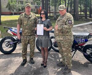 Бойцам БАРС-Брянск бизнесмены передали кроссовые мотоциклы