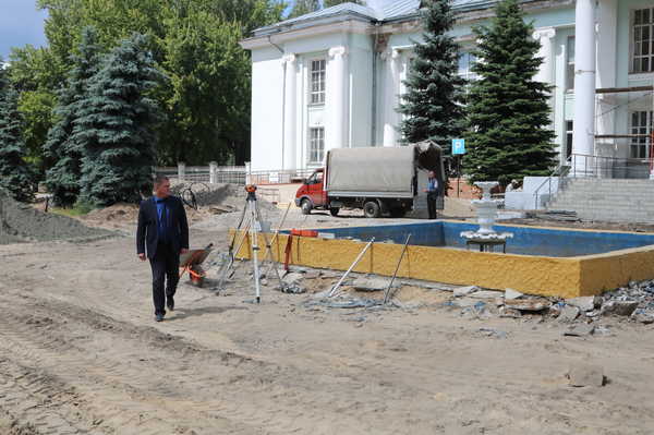 В Брянске сквер у ДК имени Горького отремонтируют за 14,3 млн рублей