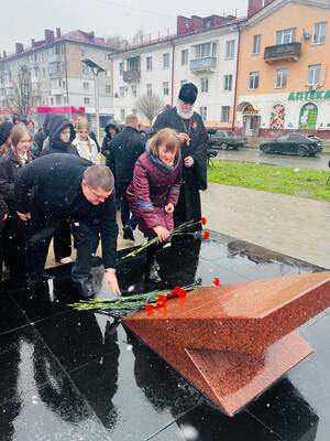 Жители Фокинского района вспомнили трагедию узников фашистских лагерей