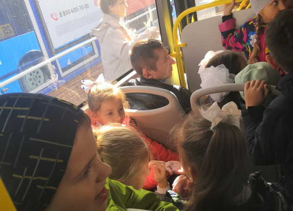 В Брянске  из-за сидевшего мужчины пассажирка автобуса подняла скандал 