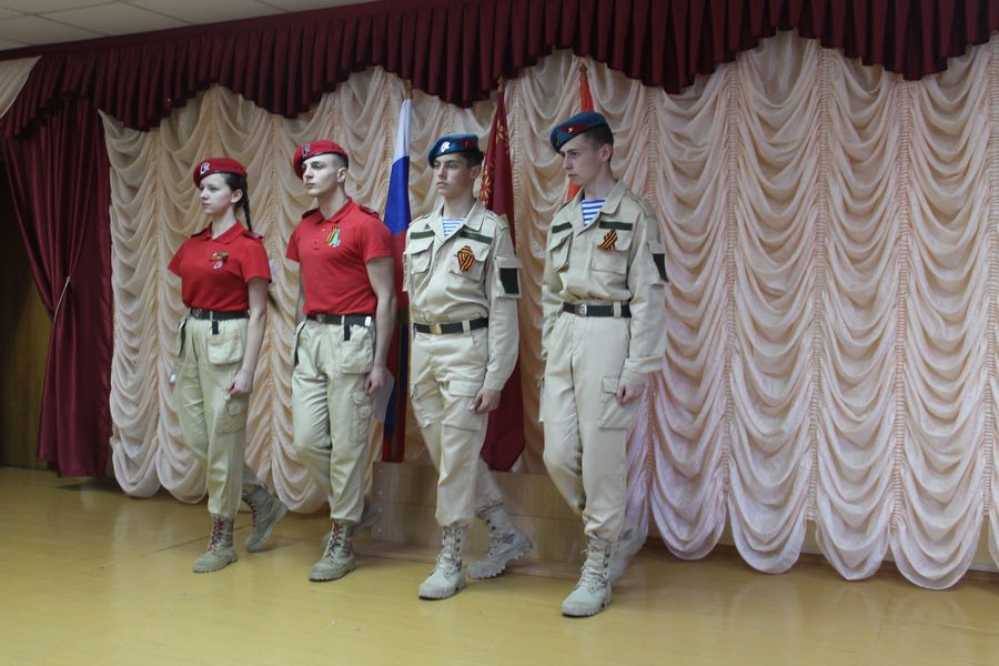 Школьники Брянского района пополнили ряды юнармейцев