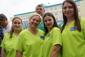 Новую горполиклинику Брянска укомплектовали почти сотней врачей