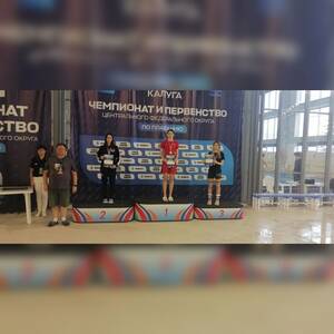 Брянские спортсменки отличились на чемпионате по плаванию в Калуге