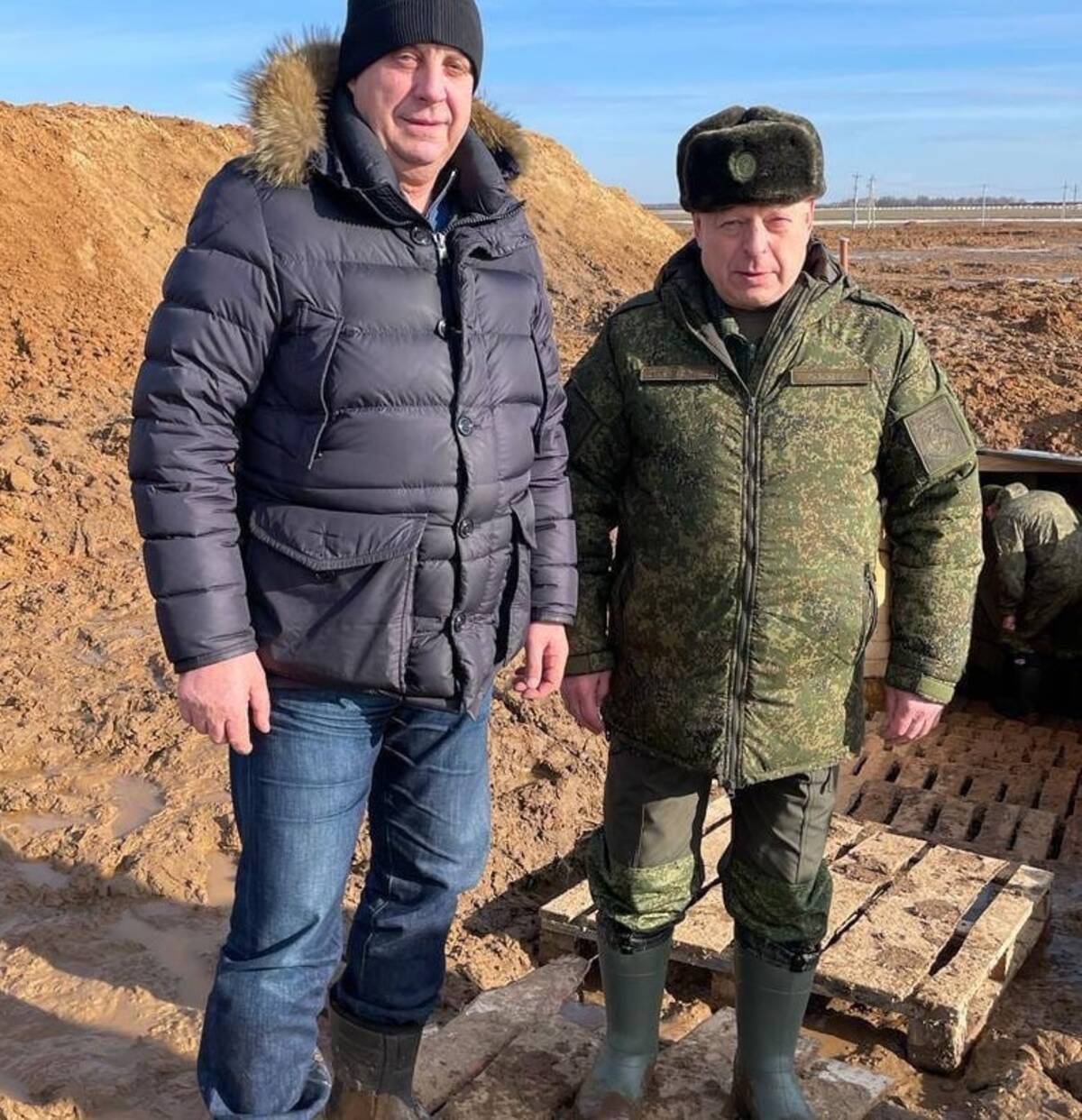 Брянский губернатор Богомаз и главком Сухопутных войск Салюков побывали в приграничной зоне