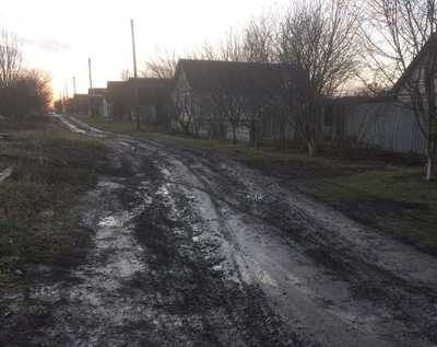 Жители Трубчевска пожаловались на убитую дорогу на улице Сельской