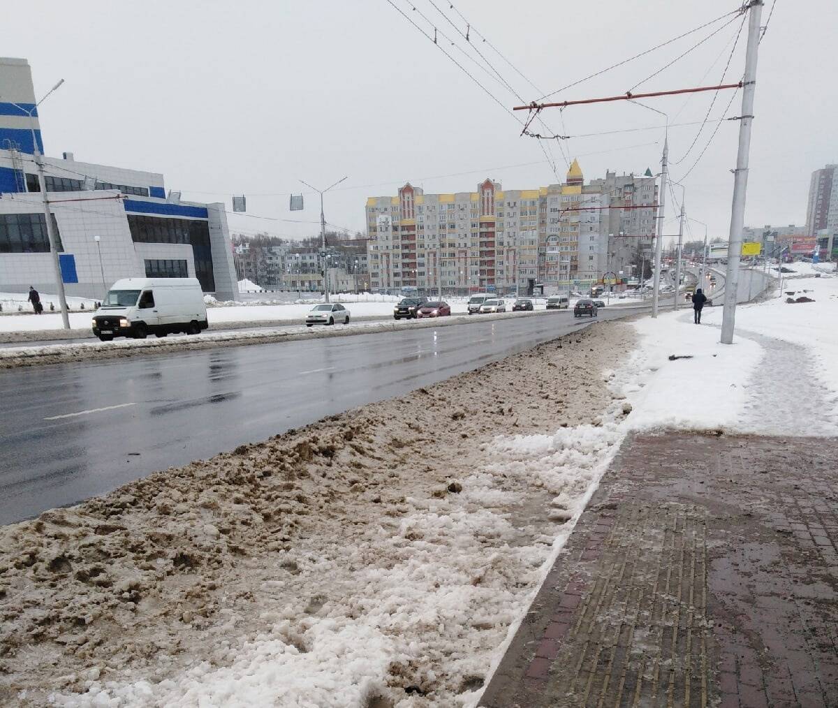 В Брянске остановка «Дворец единоборств» превратилась в непроходимую кашу |  23.11.2022 | Брянск - БезФормата