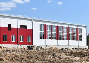 В Клетне продолжается строительство нового спорткомплекса с бассейном