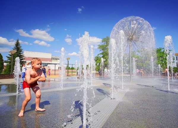В День России в Брянске обещают 32-градусную жару и грозу