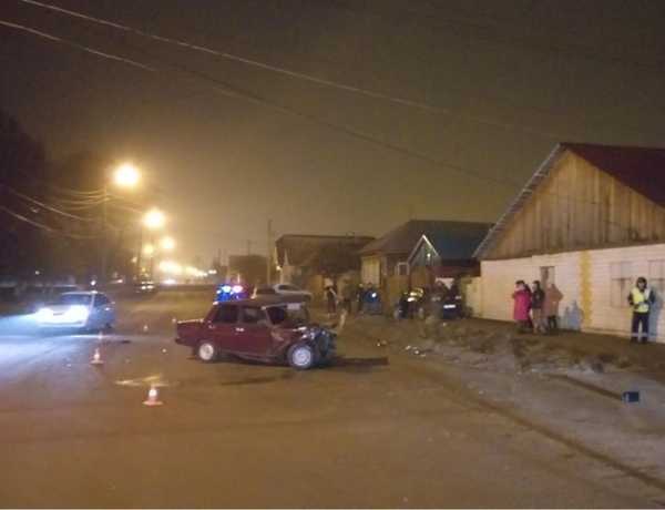 В Клинцах водитель ВАЗ протаранил иномарку: ранены двое