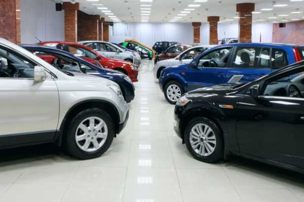 Участники рынка предупреждают о двукратном спаде продаж автомобилей