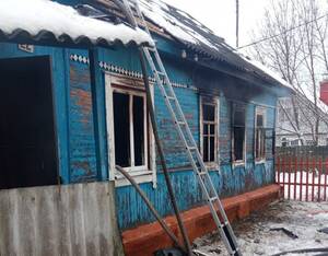 В Белых Берегах мать с ребёнком перед Новым годом остались без крыши над головой