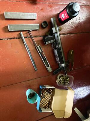 У жителя Новозыбковского района нашли целый арсенал оружия и боеприпасов