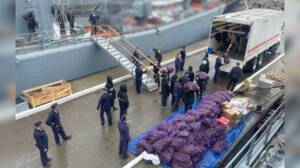 Накануне Дня Победы брянские священники доставили гумгруз военным морякам