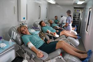 Донорами стали 62 брянских таможенника