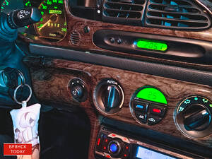 Автомобильная авантюра в Сельцо: угонщики не смогли завести «Москвич» и отбуксировали его в лес