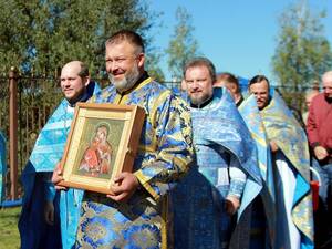 В Алешинке прошёл крестный ход с Владимирской иконой