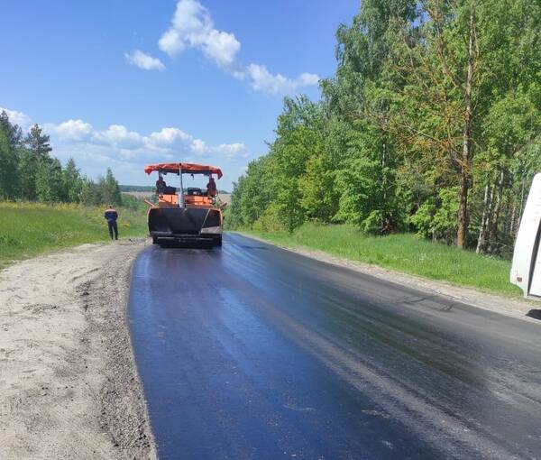 В Трубчевском районе Брянской области идет ремонт дороги «Кветнунь-Витемля»