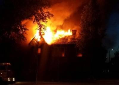 В Клинцах в ночном пожаре погиб 51-летний мужчина