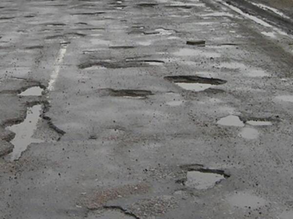 Брянских чиновников заставят отремонтировать дорогу в Антоновке