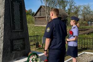 Навлинские следователи почтили память воинов 3 Армии в селе Партизанское