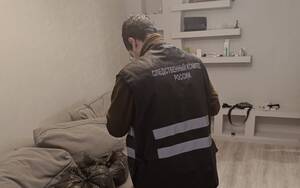 В Брянске подросток исколол ножом мужчину и выбросил, завернув в покрывало