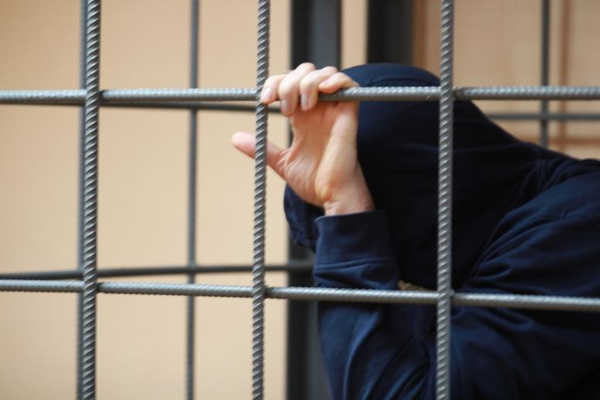 В Брянске мужчину осудили на 2 года за взятку пограничнику