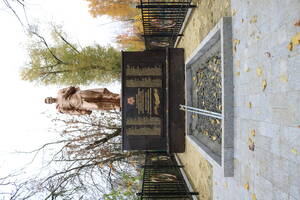 Благоустройство памятника героям 624 стрелкового полка в Комаричском районе продолжается