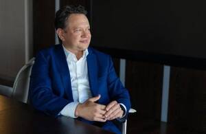 Дмитрий Пьянов представил пьесу про возможный пакт ЦБ с властями