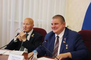 Власти Брянщины поддержат молодых учёных квартирами и грантами