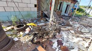 Дрон разнес дома в Брянской области: опубликованы фото