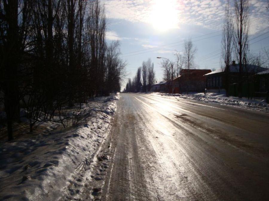 Жителей Брянской области предупредили о гололёде на дорогах 