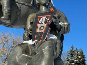 В Брянске вандалы вновь осквернили памятник «Пересвет и Боян»