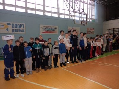 В Дятькове проходит детско-юношеский открытый турнир по кикбоксингу