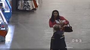 В Брянске задержали ночную воровку с чужими носками и кремом