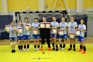 В Брянске состоялся новогодний турнир по гандболу